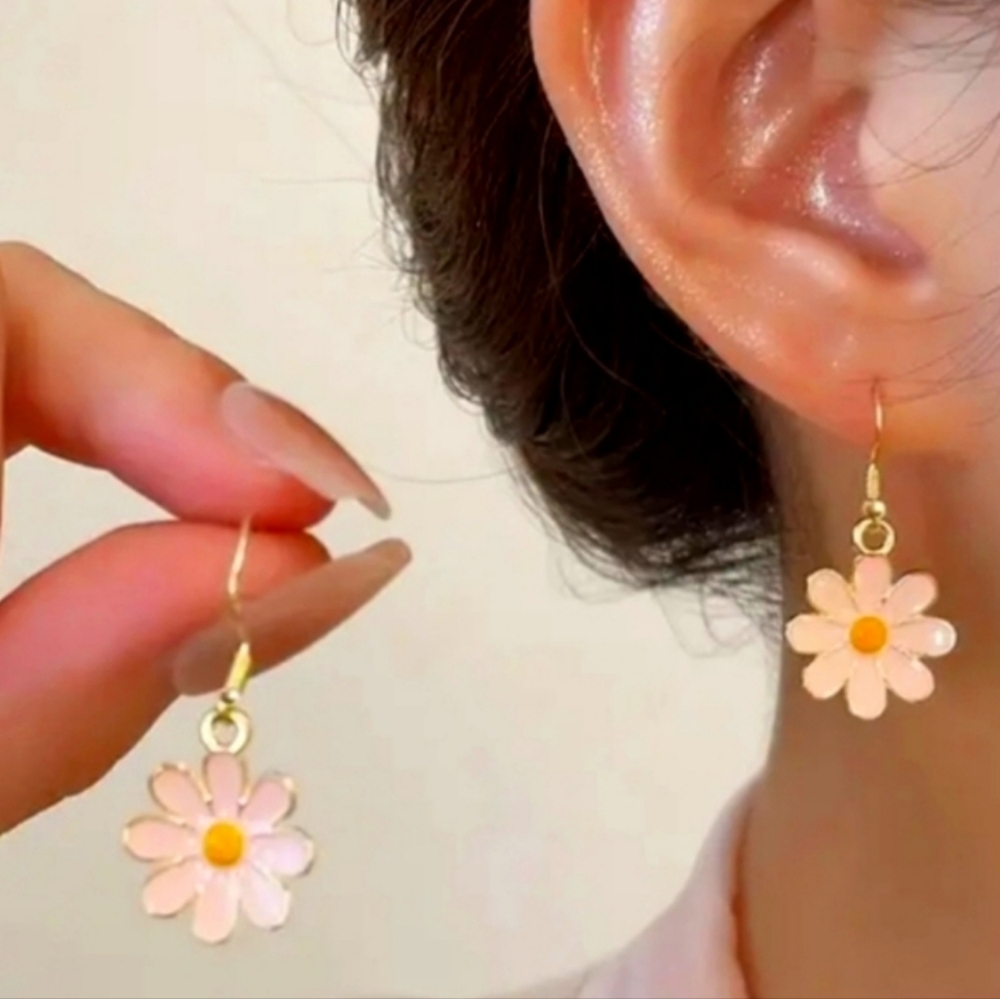 Daisy Flower Drop Earrings Set - Gold, Blue, Green, Pink. Four Sets - Picture 5 of 5